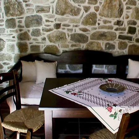 Ksa Sou Traditional Hotel 2*
