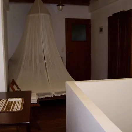 Ksa Sou Traditional Hotel 2*