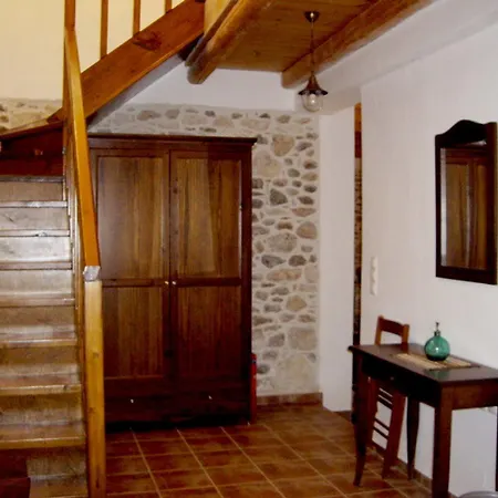 Ksa Sou Traditional 2* Lístaros